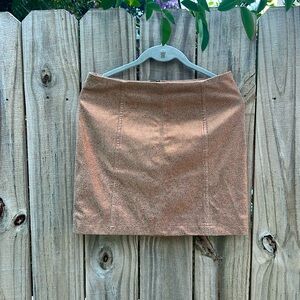 🧝🏻‍♀️🧝🏻‍♀️🧝🏻‍♀️ FREE PEOPLE MINI SKIRT SIZE 4 NWOT 🧝🏻‍♀️🧝🏻‍♀️🧝🏻‍♀️